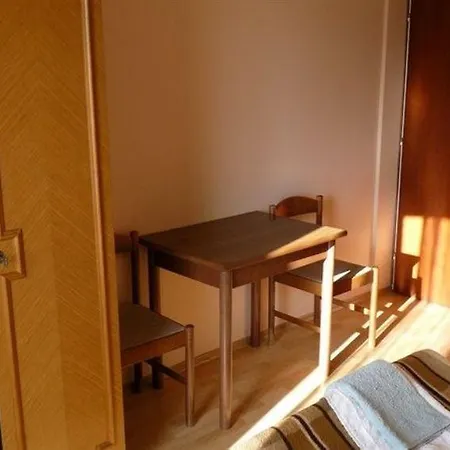 Guesthouse Villa Manda Bed & Breakfast