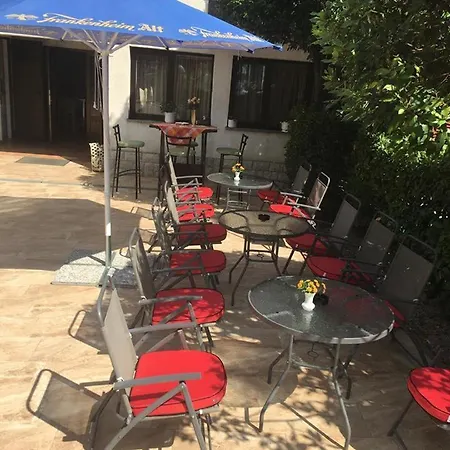 Bed & Breakfast Guesthouse Villa Manda